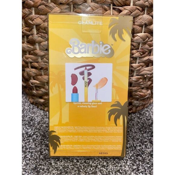 GLAMLITE At the Beach Barbie Lip Kit - Picture 2 of 2